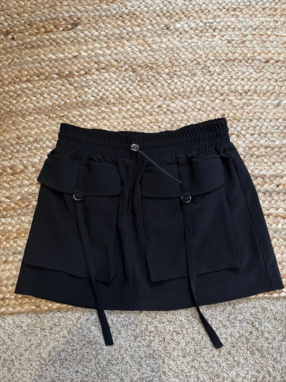 3 for $9 Fashion nova cargo like shorts pockets M 2592
